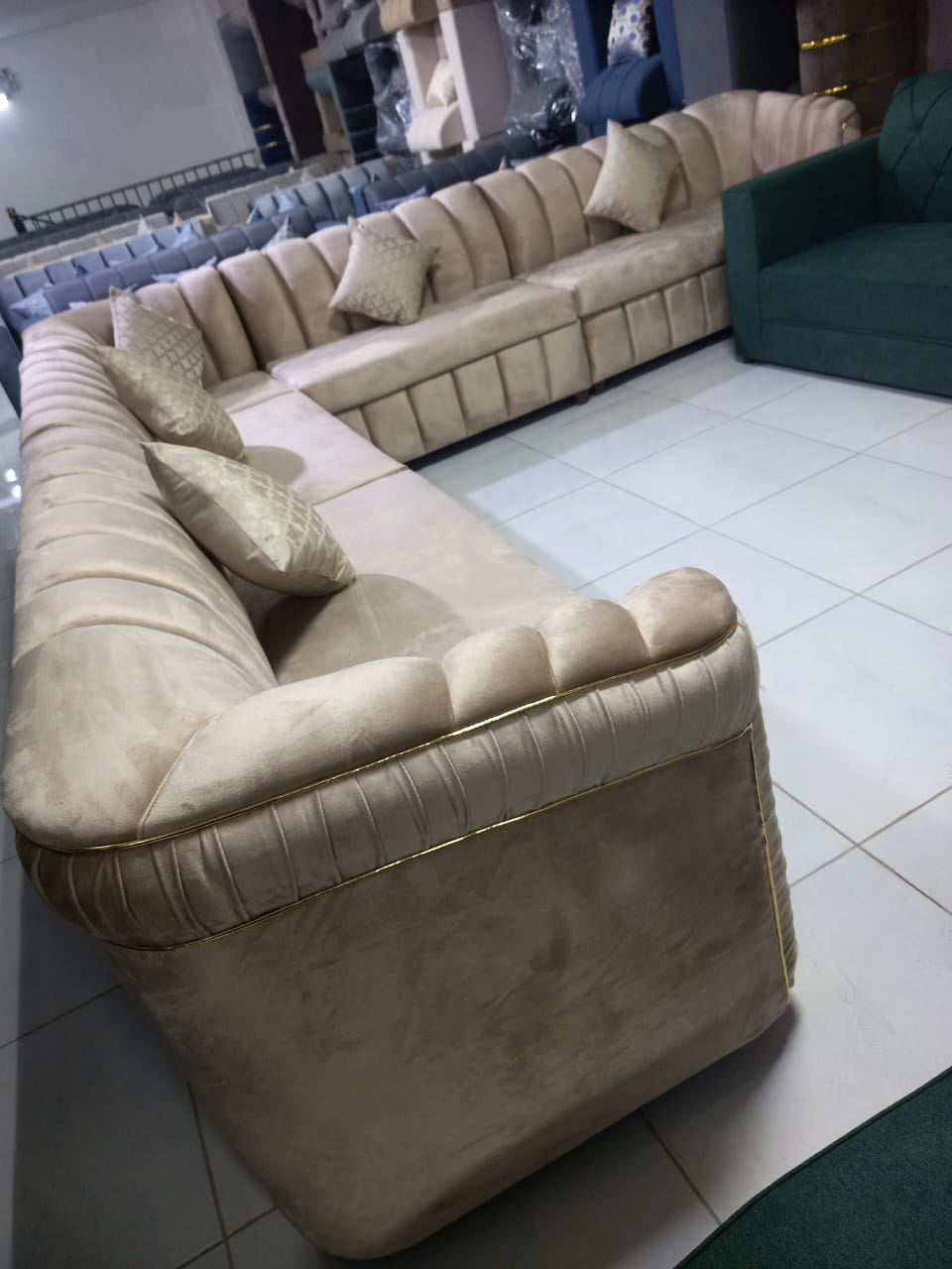 كنب  جاهز بسعر المصنع